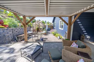 251 Christopher Way, Talent, OR 97540 - Photo 23