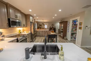 251 Christopher Way, Talent, OR 97540 - Photo 7