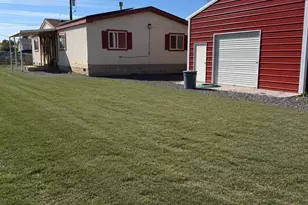 105 N Willow St, Merrill, OR 97633 - Photo 3