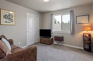 715 N Brooks Camp Rd, Sisters, OR 97759 - Photo 15