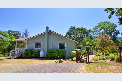 455 Crystal Drive, Grants Pass, OR 97527 - Photo 5