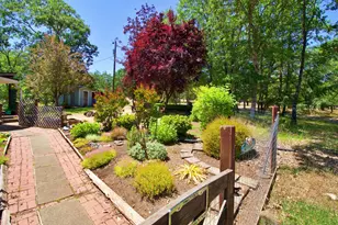 455 Crystal Dr, Grants Pass, OR 97527 - Photo 9