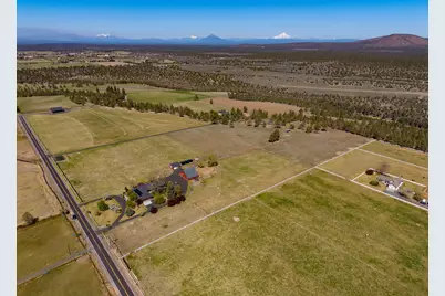 20900 SW Young Avenue, Bend, OR 97703 - Photo 59