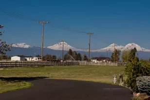 20900 SW Young Ave, Bend, OR 97703 - Photo 31