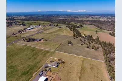 20900 SW Young Avenue, Bend, OR 97703 - Photo 61