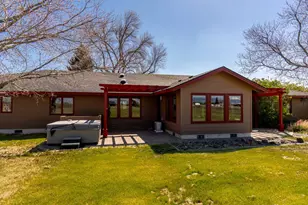 20900 SW Young Ave, Bend, OR 97703 - Photo 9