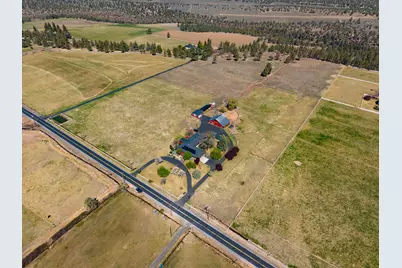 20900 SW Young Avenue, Bend, OR 97703 - Photo 57