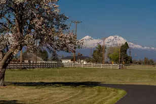 20900 SW Young Ave, Bend, OR 97703 - Photo 33