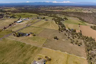 20900 SW Young Ave, Bend, OR 97703 - Photo 63