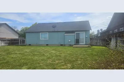 578 NE Marigold Street, Madras, OR 97741 - Photo 11
