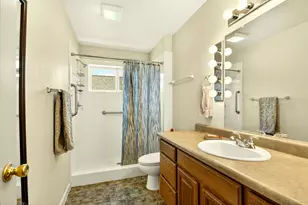 1501 Lithia Way, Talent, OR 97540 - Photo 21