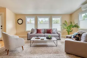 3062 NW Kelly Hill Ct, Bend, OR 97703 - Photo 5