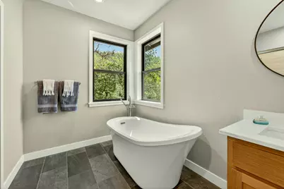 1575 NE Noble Heights, Grants Pass, OR 97526 - Photo 31