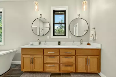 1575 NE Noble Heights, Grants Pass, OR 97526 - Photo 29