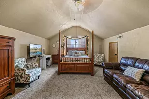 3173 Sycamore Wy, Medford, OR 97504 - Photo 23