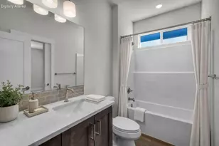 61136 NE Cobalt St, Bend, OR 97701 - Photo 7