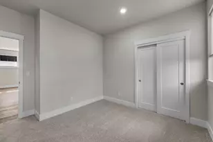61136 NE Cobalt St, Bend, OR 97701 - Photo 15