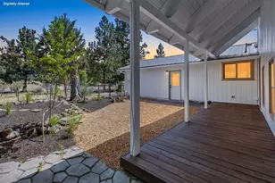 63929 Sunset Dr, Bend, OR 97703 - Photo 5