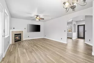 1320 NE 3rd St, Redmond, OR 97756 - Photo 9