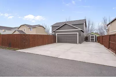 1320 NE 3rd Street, Redmond, OR 97756 - Photo 33