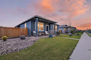 1326 NE Boxcar Dr, Prineville, OR 97754 - Photo 3