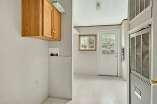 1374 W Linn Rd, Eagle Point, OR 97524 - Photo 25