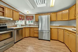 1374 W Linn Rd, Eagle Point, OR 97524 - Photo 23