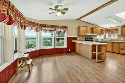 1374 W Linn Road, Eagle Point, OR 97524 - Photo 21