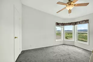 1374 W Linn Rd, Eagle Point, OR 97524 - Photo 31
