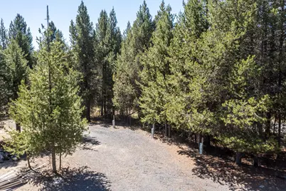 18142 Highway 58, Crescent Lake, OR 97733 - Photo 7