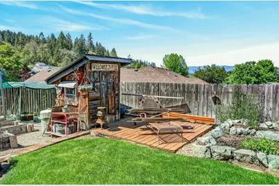 1380 Forestview Drive, Grants Pass, OR 97527 - Photo 39