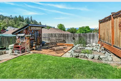 1380 Forestview Drive, Grants Pass, OR 97527 - Photo 41