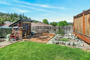 1380 Forestview Dr, Grants Pass, OR 97527 - Photo 41