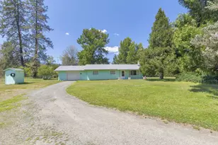 637 Covered Bridge Rd, Rogue River, OR 97537 - Photo 7