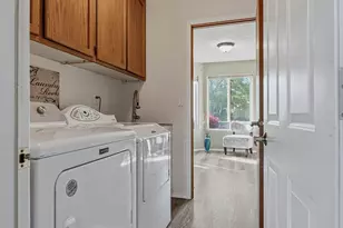 2045 NE Camas Ln, Madras, OR 97741 - Photo 15
