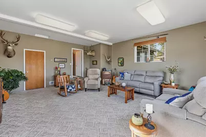 2045 NE Camas Lane, Madras, OR 97741 - Photo 17
