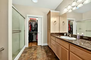 1099 N Haskell St, Central Point, OR 97502 - Photo 17