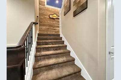 61072 Manhae Loop, Bend, OR 97702 - Photo 17