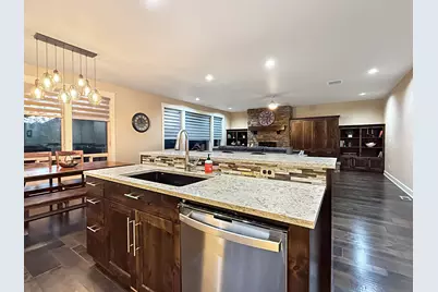 61072 Manhae Loop, Bend, OR 97702 - Photo 7