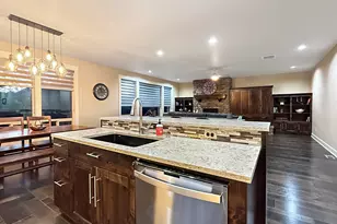 61072 Manhae Loop, Bend, OR 97702 - Photo 7