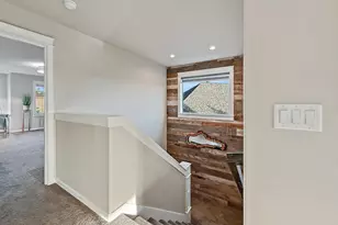 61072 Manhae Loop, Bend, OR 97702 - Photo 19