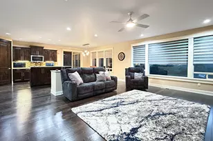 61072 Manhae Loop, Bend, OR 97702 - Photo 13