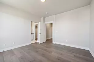 20518 NE Empire Ave, Bend, OR 97701 - Photo 15