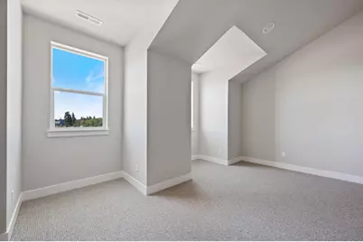 20518 NE Empire Avenue, Bend, OR 97701 - Photo 21