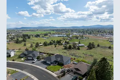 2212 Kimberly Drive, Klamath Falls, OR 97603 - Photo 47