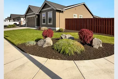 1056 NE Henry Drive, Prineville, OR 97754 - Photo 1