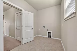 2716 NE Rosemary Dr, Bend, OR 97701 - Photo 15