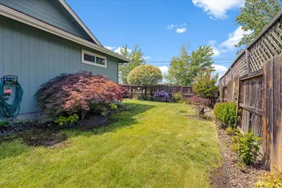 102 SW Pintail Court, Grants Pass, OR 97527 - Photo 29