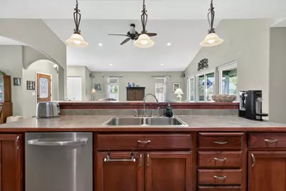 102 SW Pintail Court, Grants Pass, OR 97527 - Photo 15