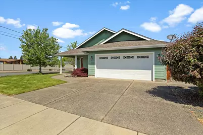 102 SW Pintail Court, Grants Pass, OR 97527 - Photo 3